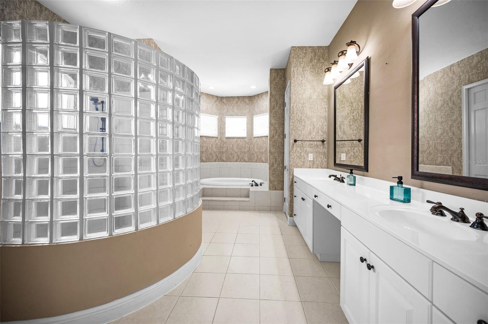 Image 23 of 62 For 2270 Christy Lane