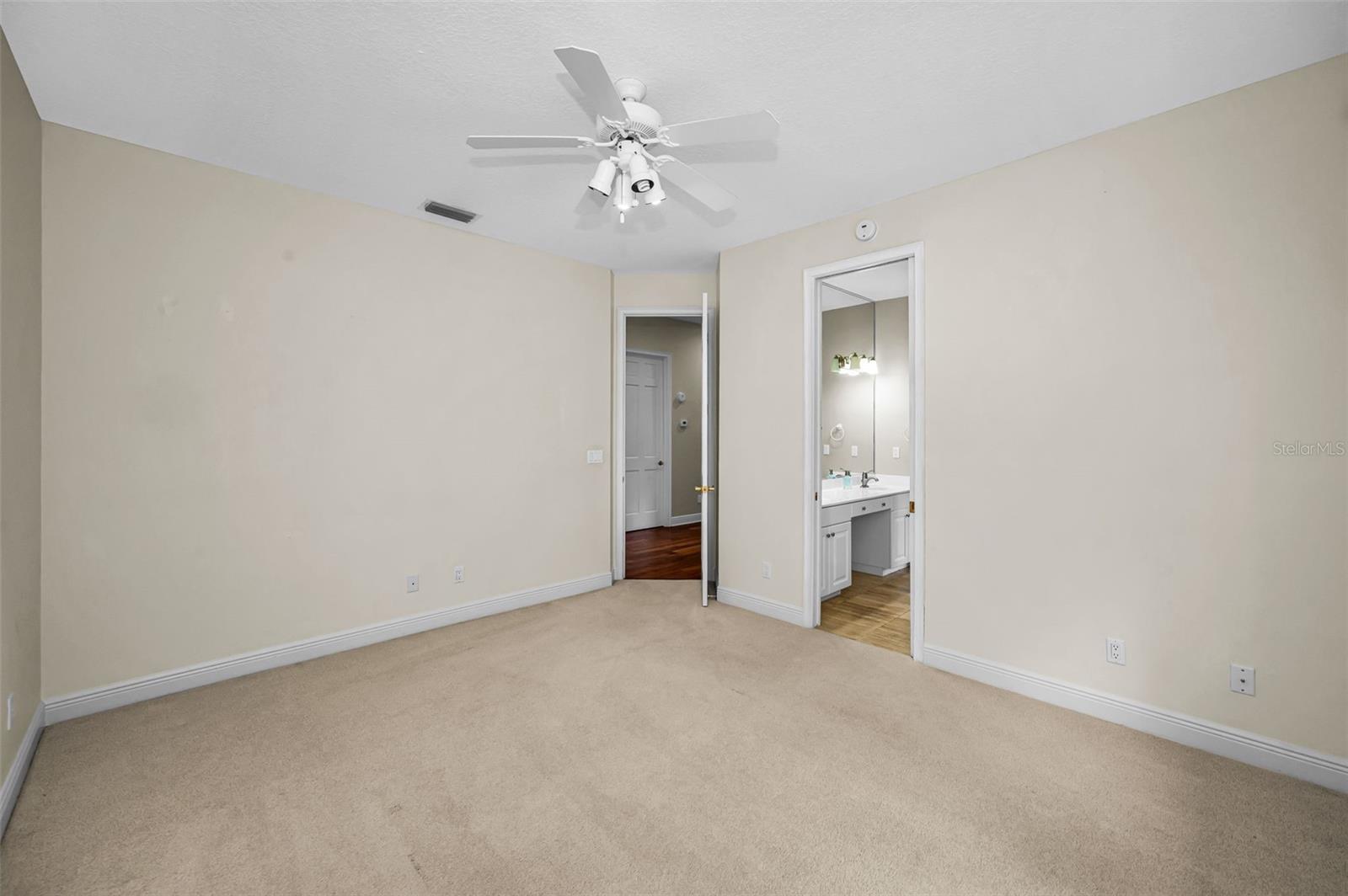 Image 31 of 62 For 2270 Christy Lane