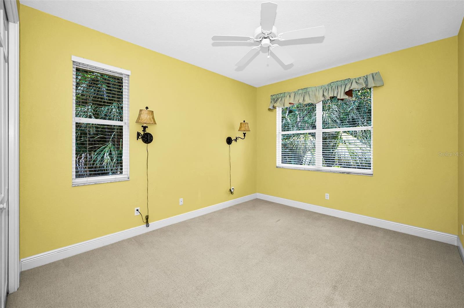 Image 32 of 62 For 2270 Christy Lane