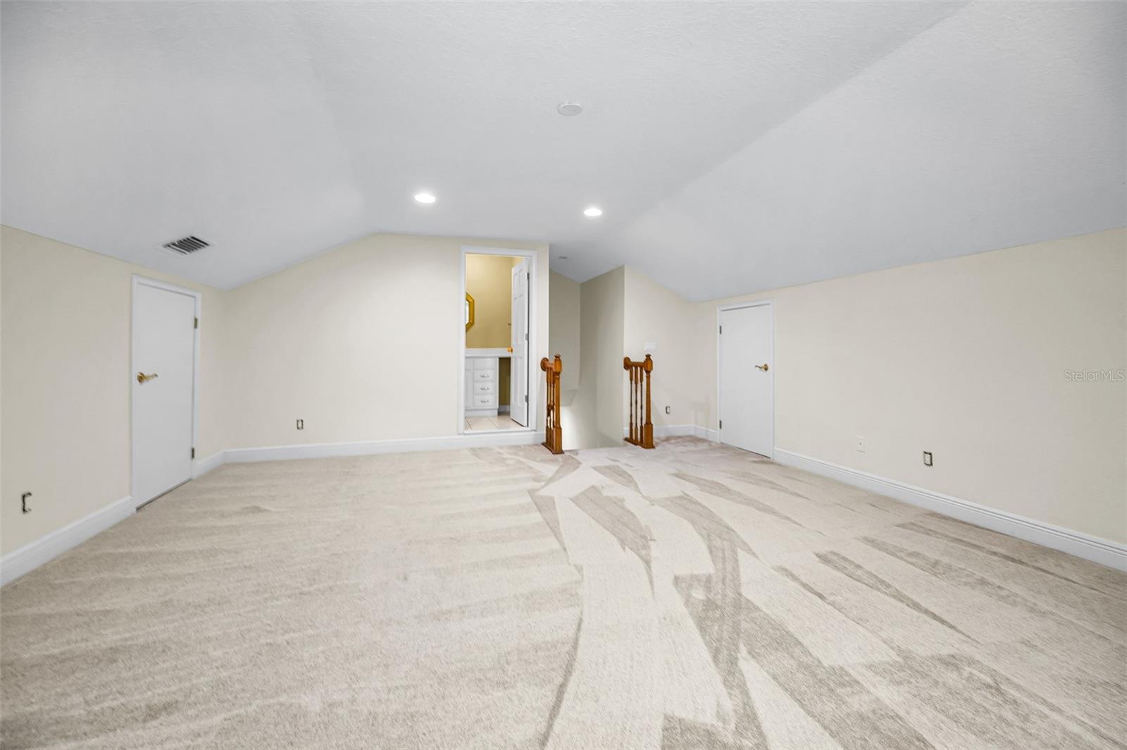 Image 37 of 62 For 2270 Christy Lane