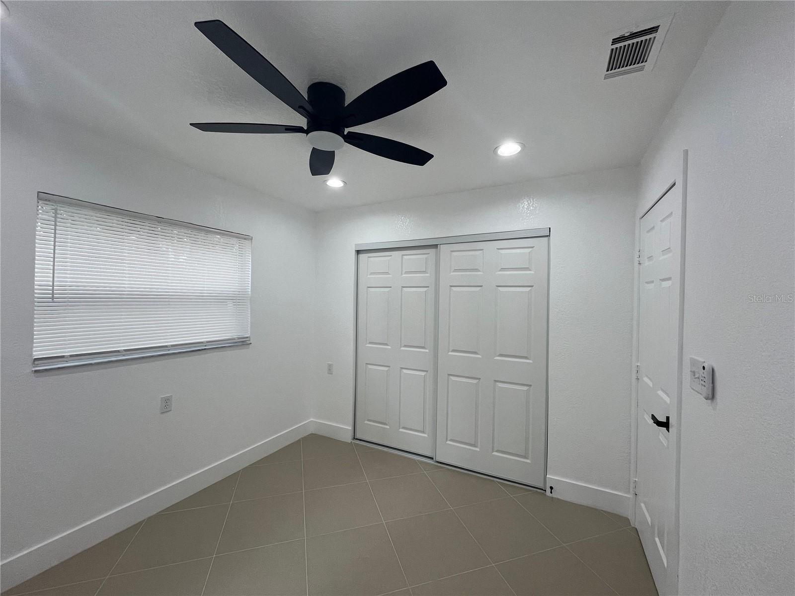 Image 21 of 34 For 7119-7121 Oakwood