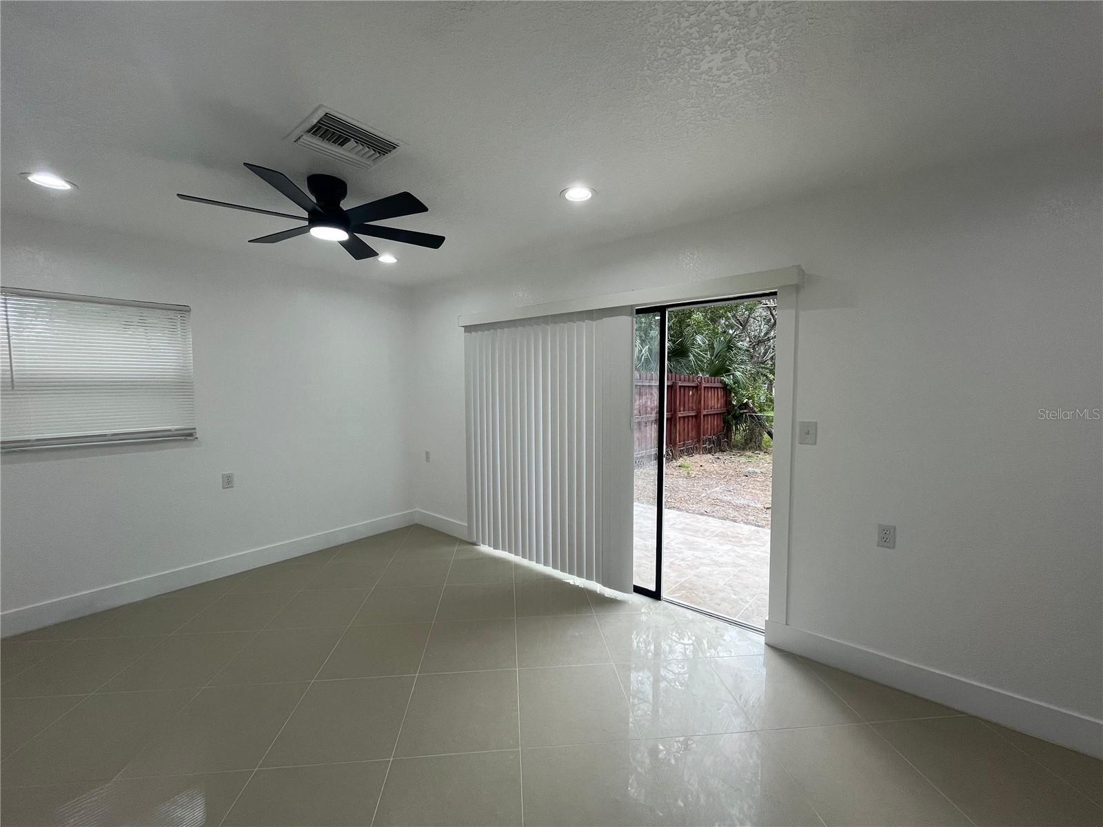 Image 26 of 34 For 7119-7121 Oakwood