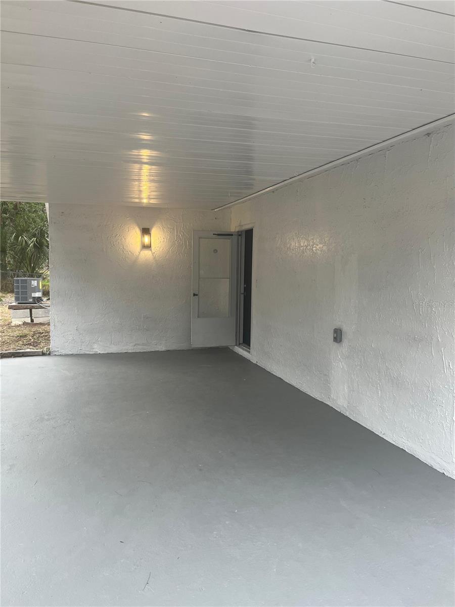 Image 4 of 34 For 7119-7121 Oakwood