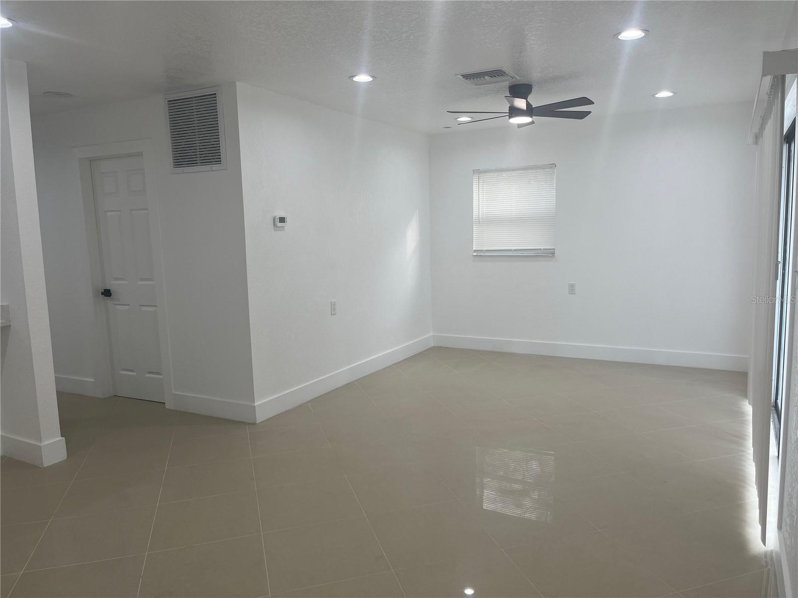 Image 6 of 34 For 7119-7121 Oakwood