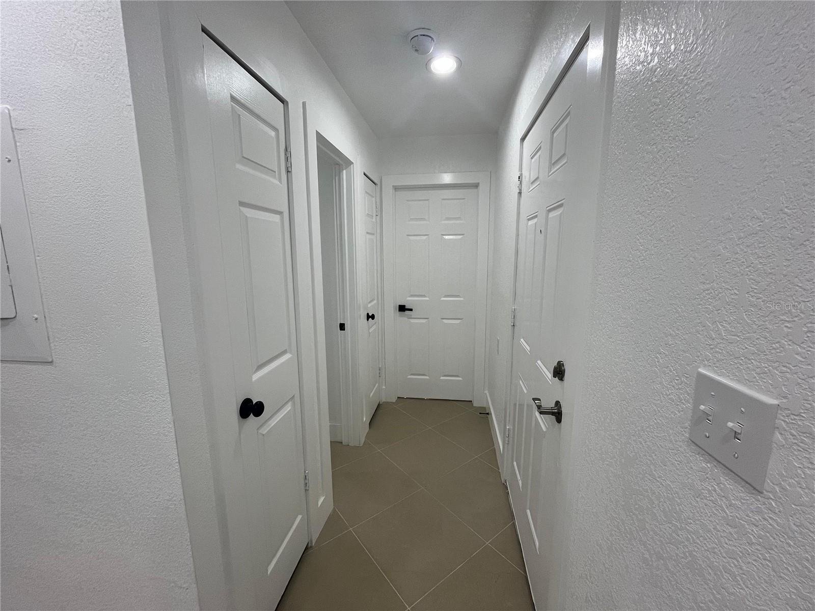 Image 8 of 34 For 7119-7121 Oakwood