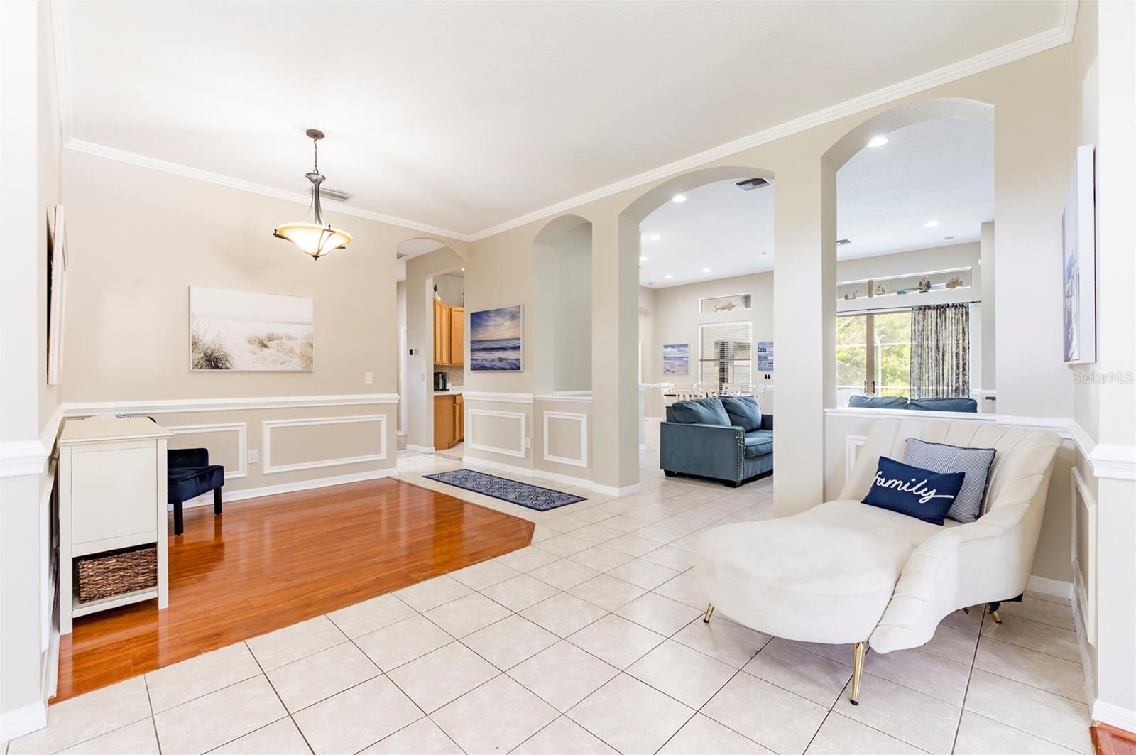 Image 14 of 52 For 1951 Tarragon Lane