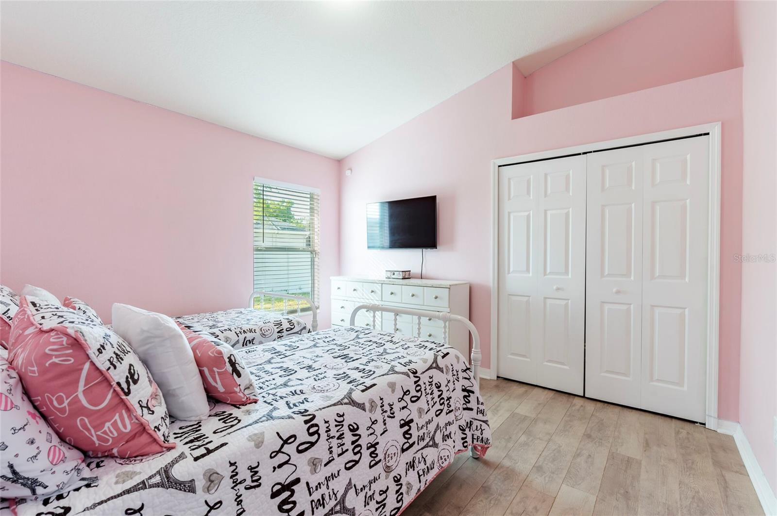 Image 28 of 52 For 1951 Tarragon Lane