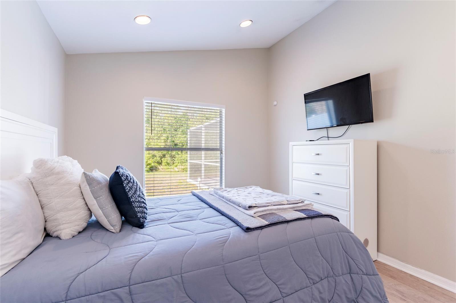 Image 31 of 52 For 1951 Tarragon Lane