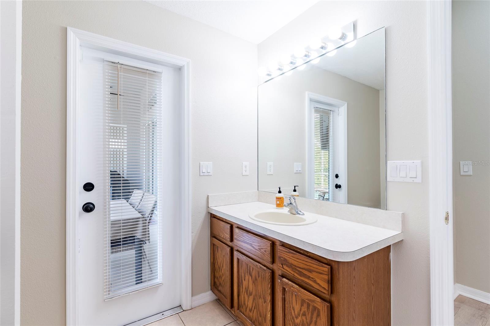 Image 33 of 52 For 1951 Tarragon Lane