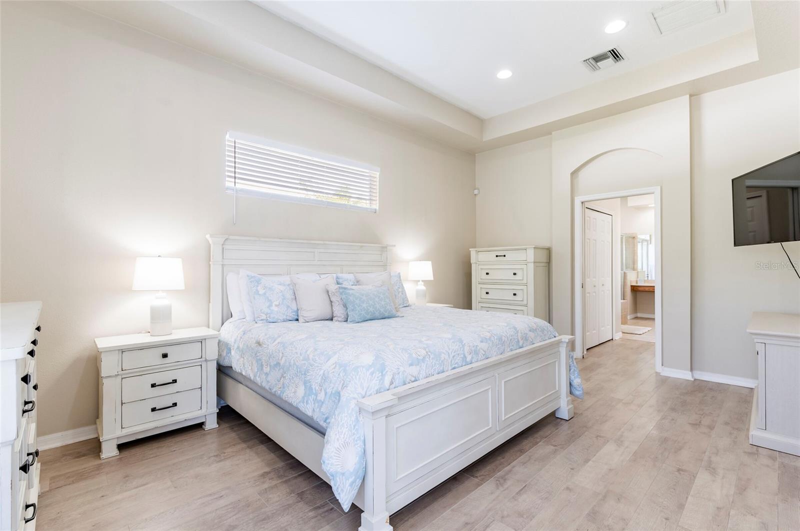 Image 34 of 52 For 1951 Tarragon Lane