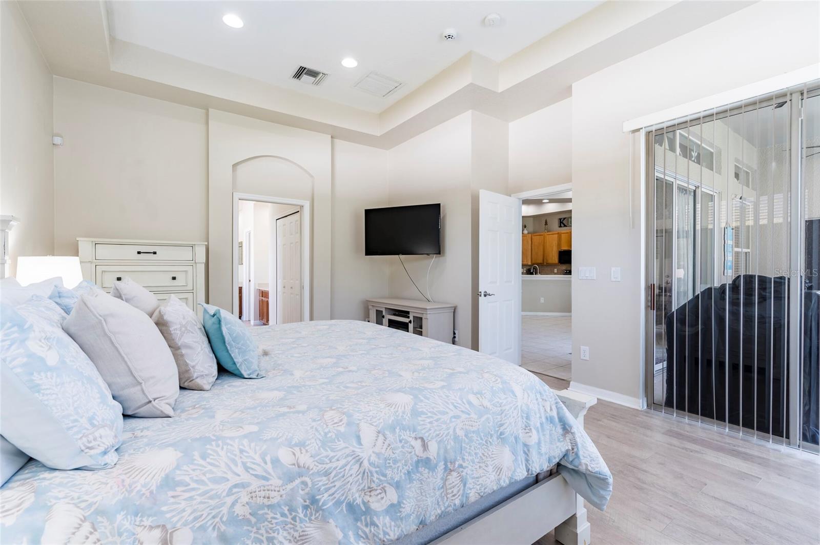 Image 35 of 52 For 1951 Tarragon Lane