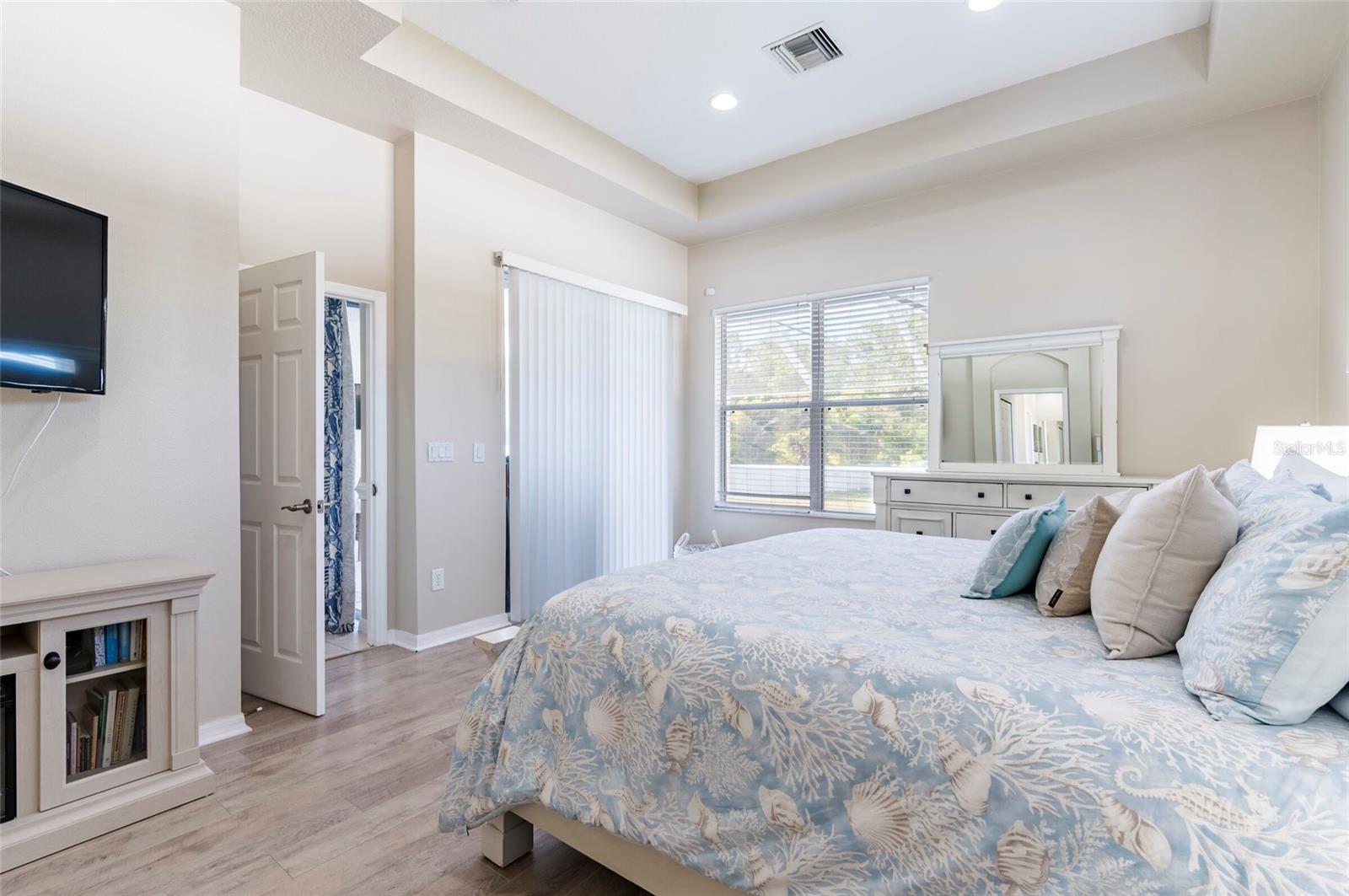 Image 37 of 52 For 1951 Tarragon Lane