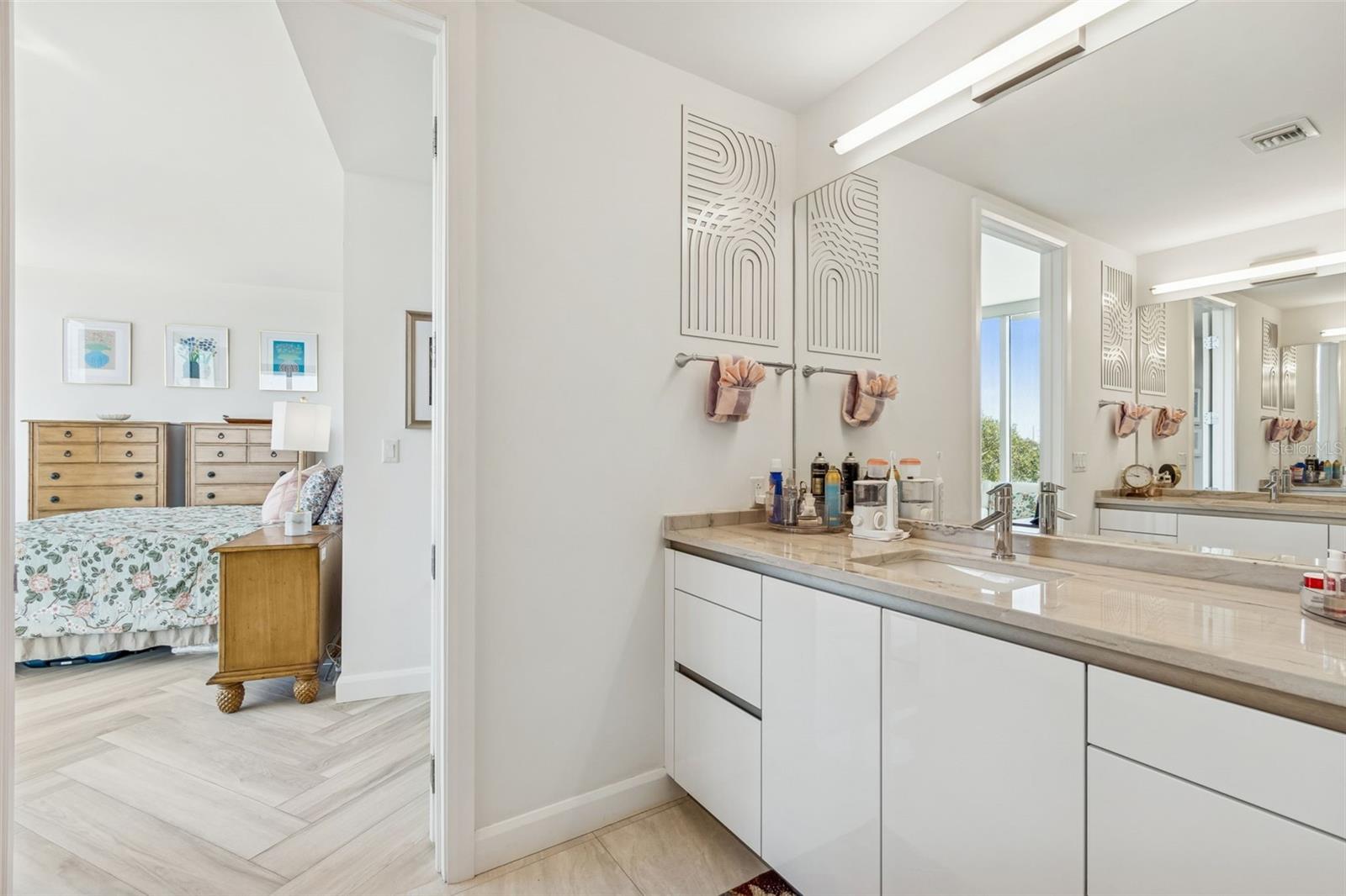 Image 43 of 100 For 2900 Bay To Bay Boulevard 501