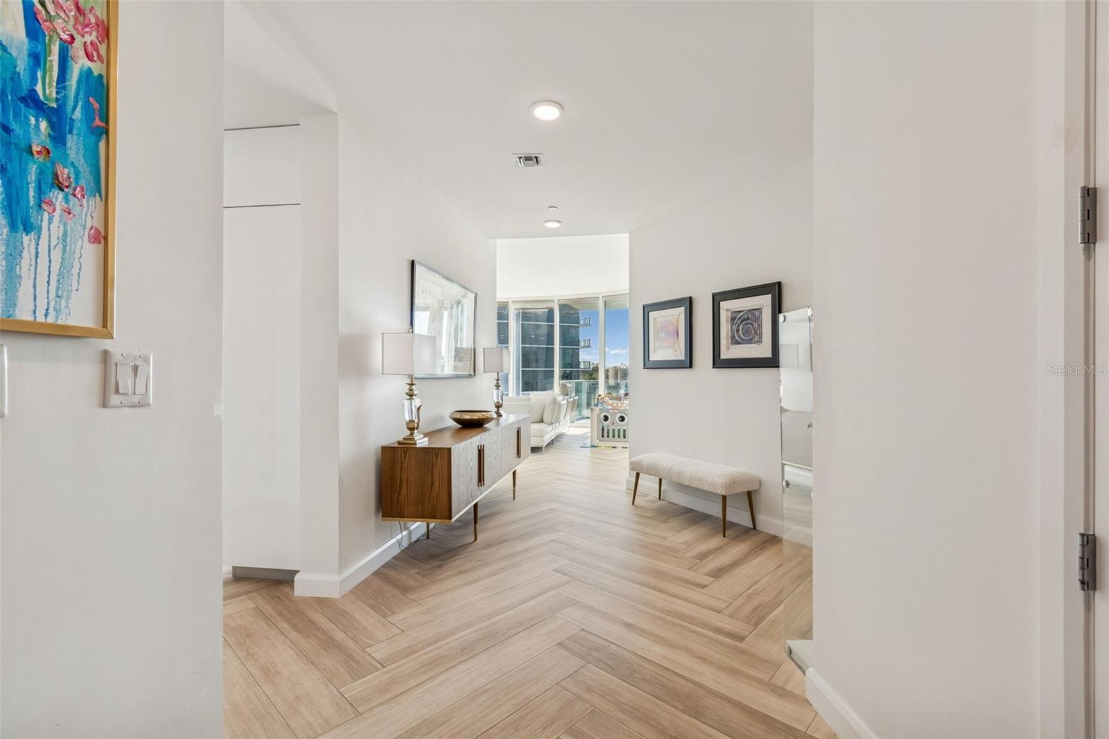 Image 6 of 100 For 2900 Bay To Bay Boulevard 501