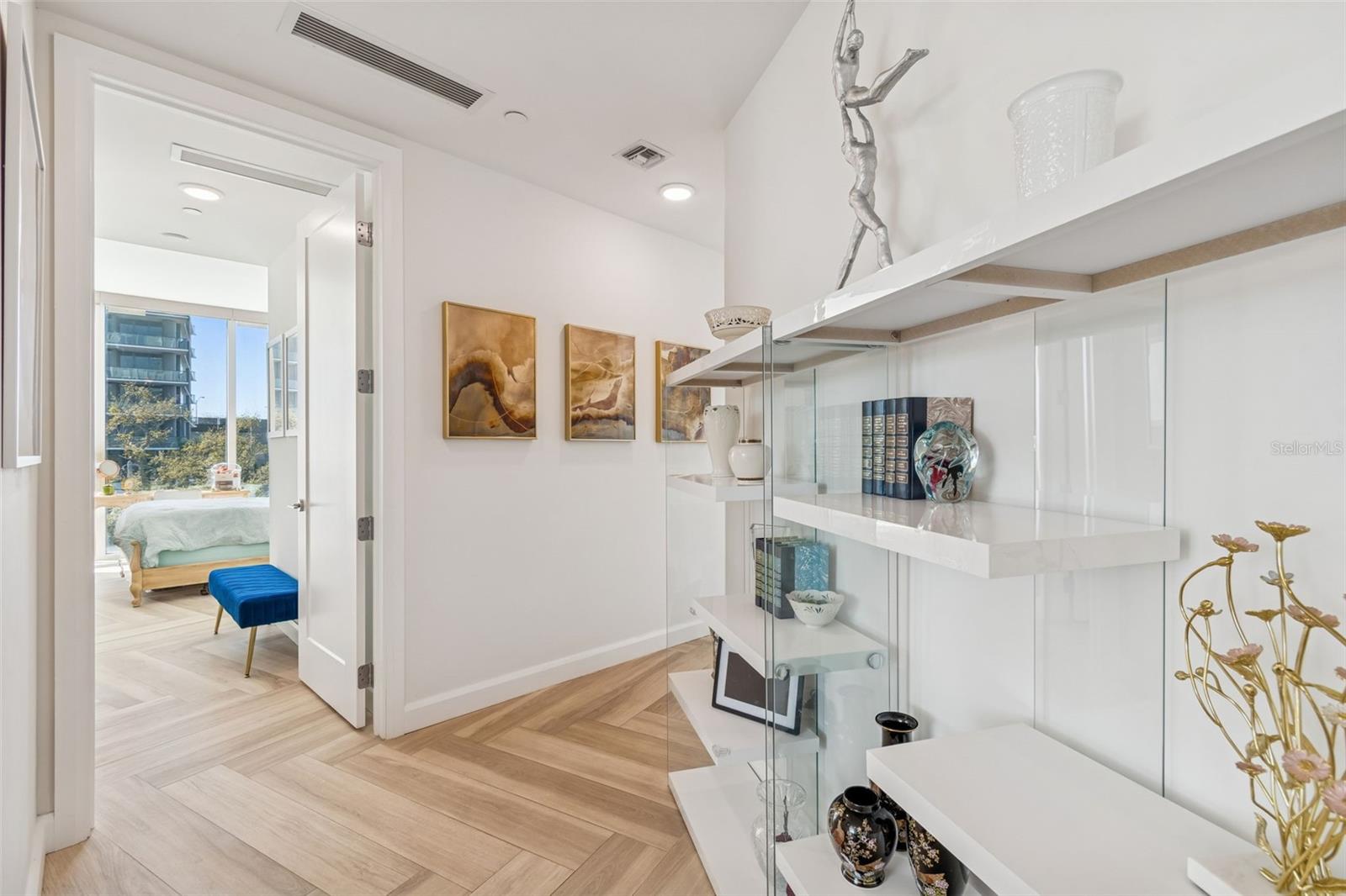 Image 69 of 100 For 2900 Bay To Bay Boulevard 501