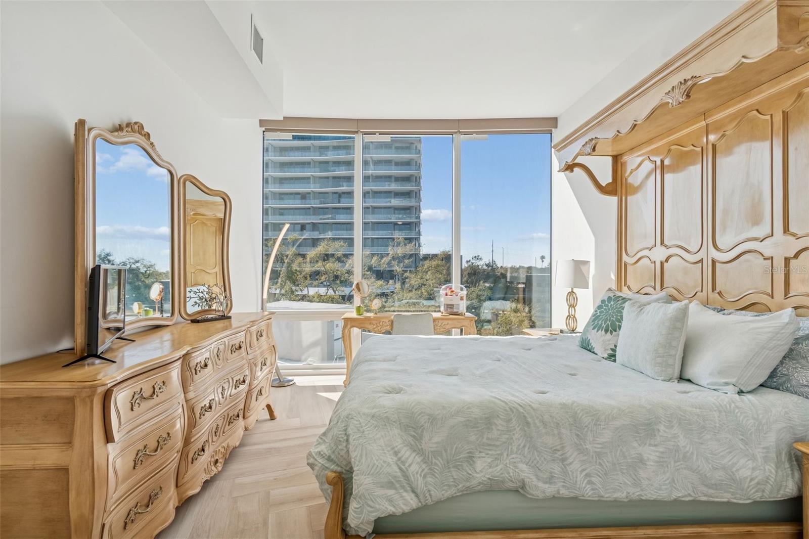 Image 71 of 100 For 2900 Bay To Bay Boulevard 501