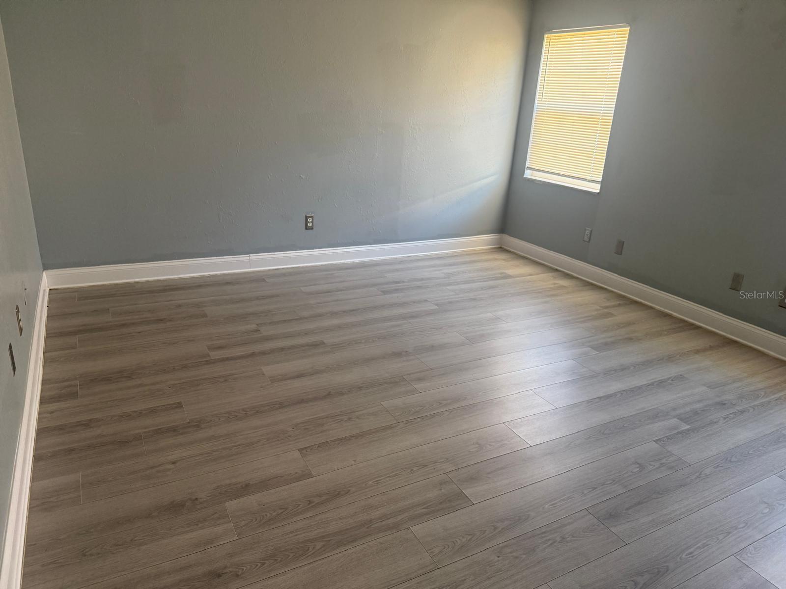 Listing photo id 17 for 8515 Peppercorn Drive