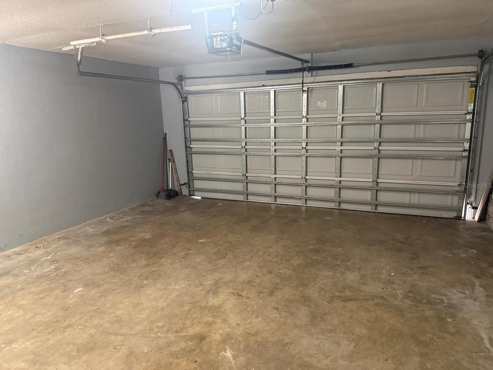 Listing photo id 20 for 8515 Peppercorn Drive