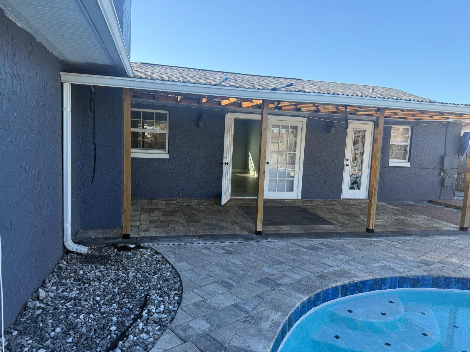 Listing photo id 24 for 8515 Peppercorn Drive