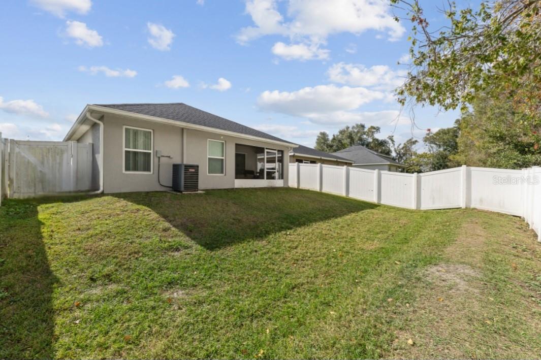 Image 23 of 30 For 979 Pearly Ridge Lane