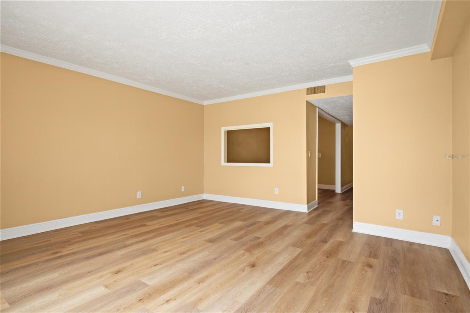 Listing photo id 6 for 13734 Orange Sunset Drive