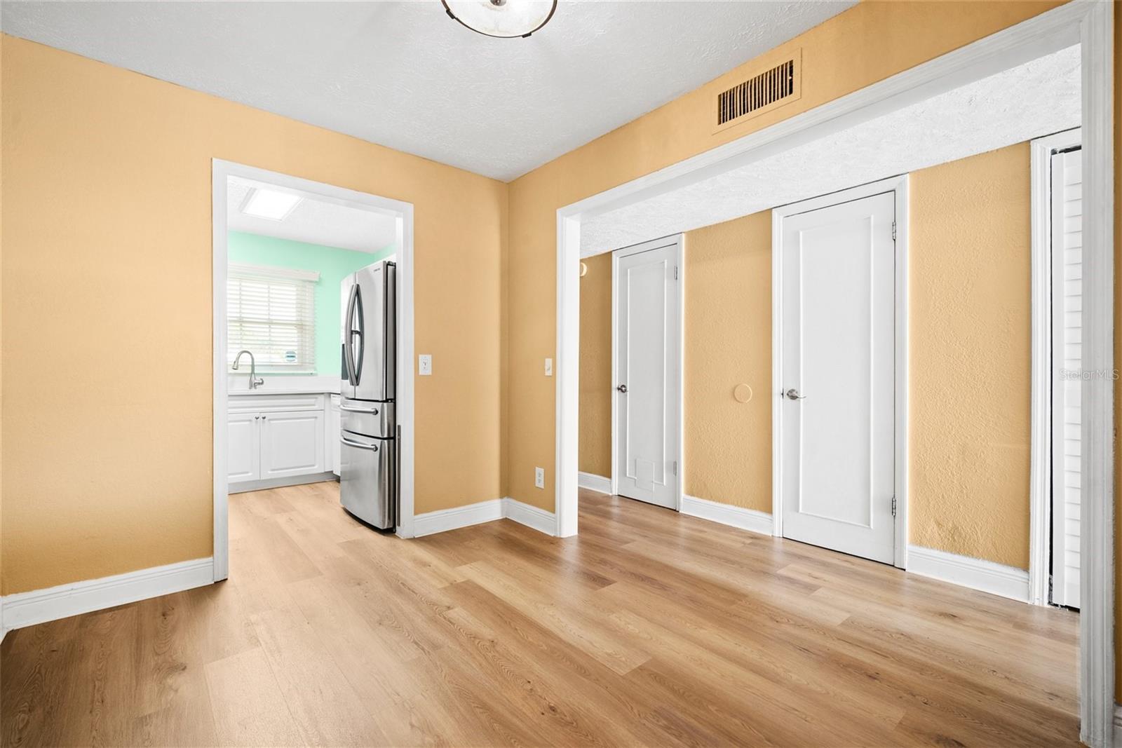 Listing photo id 7 for 13734 Orange Sunset Drive