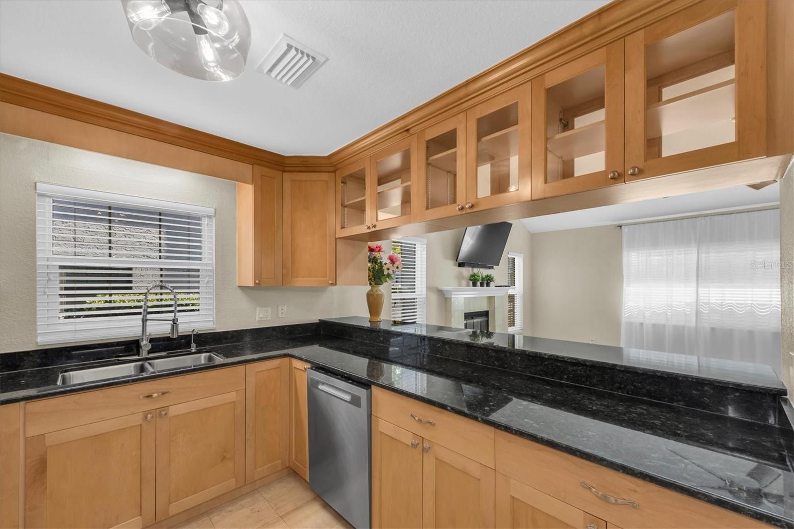 Image 13 of 39 For 5757 Calais Boulevard N 2