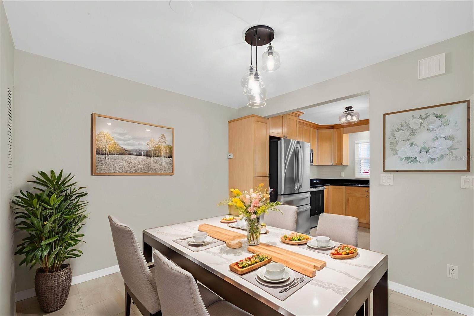 Image 18 of 39 For 5757 Calais Boulevard N 2