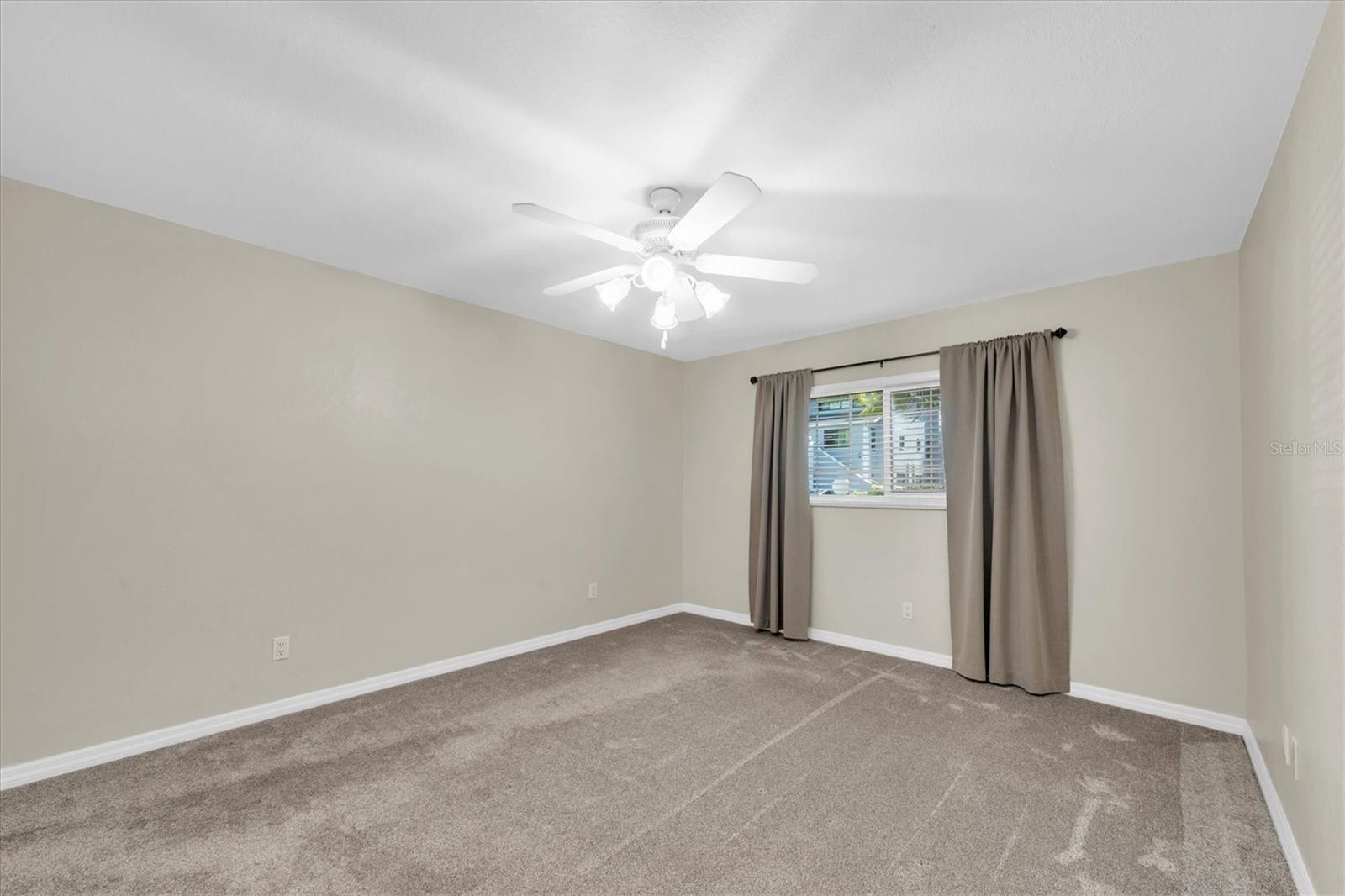 Image 25 of 39 For 5757 Calais Boulevard N 2