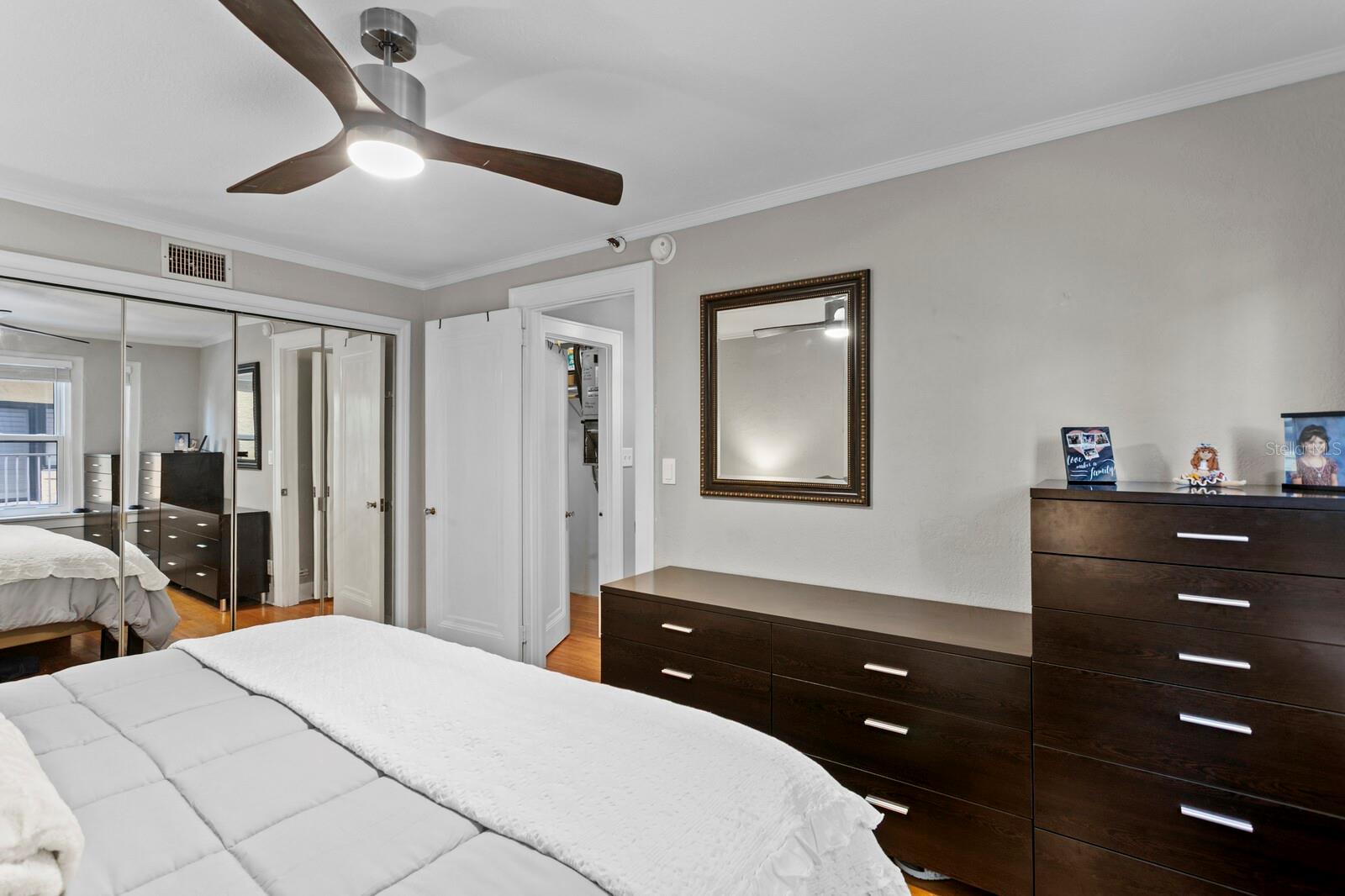 Image 15 of 33 For 130 4th Avenue N 105