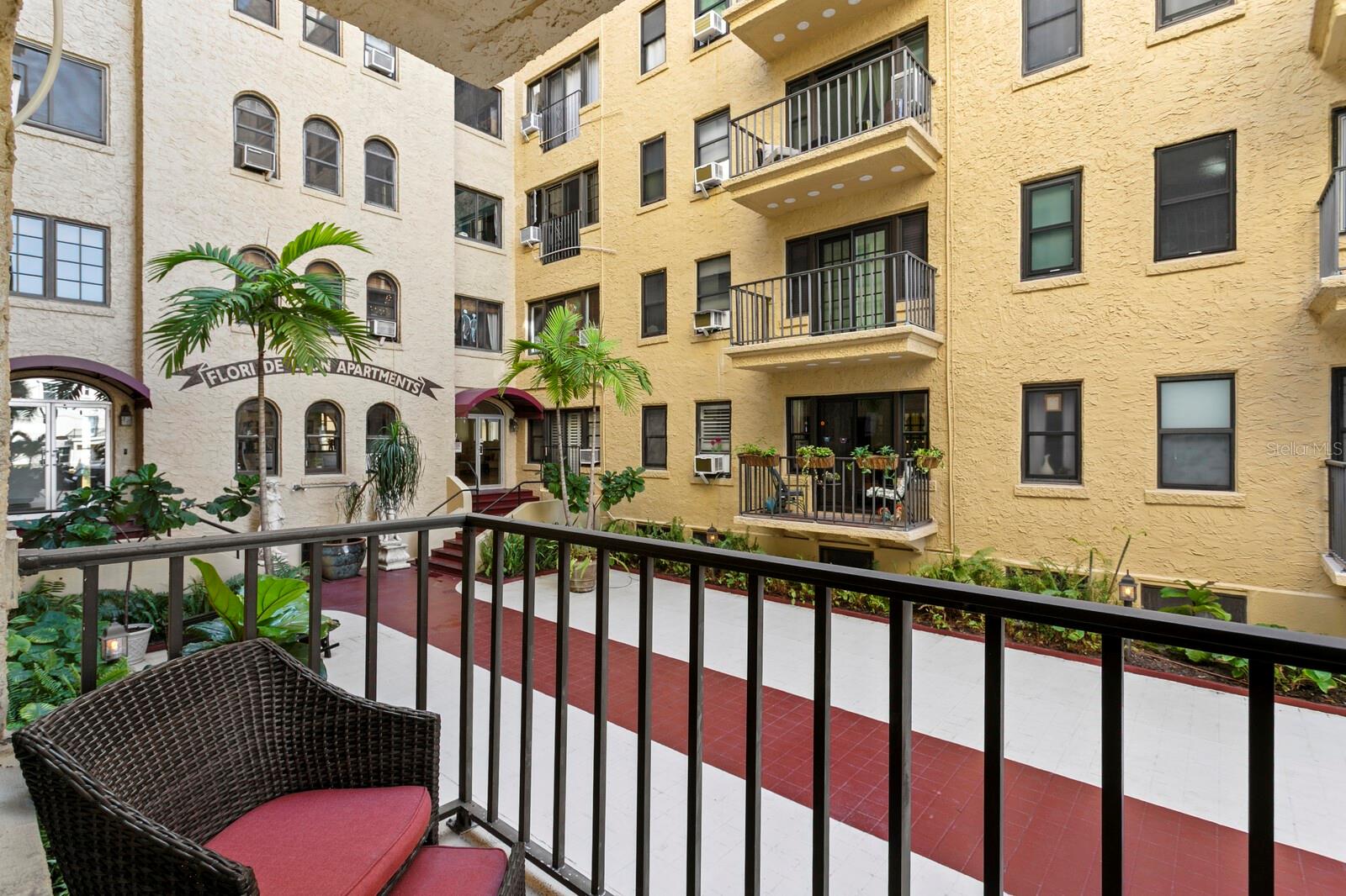 Image 18 of 33 For 130 4th Avenue N 105