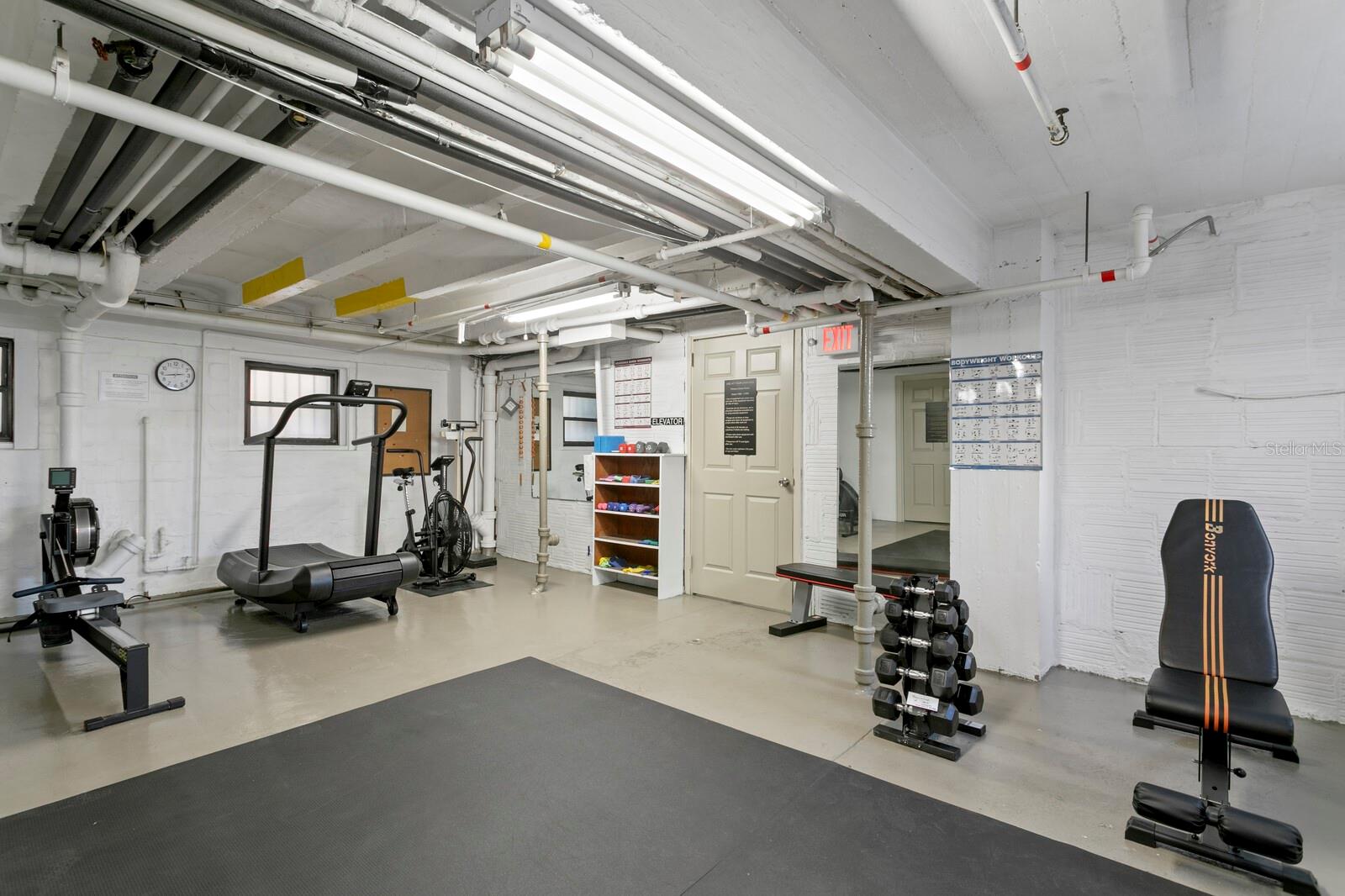 Image 22 of 33 For 130 4th Avenue N 105