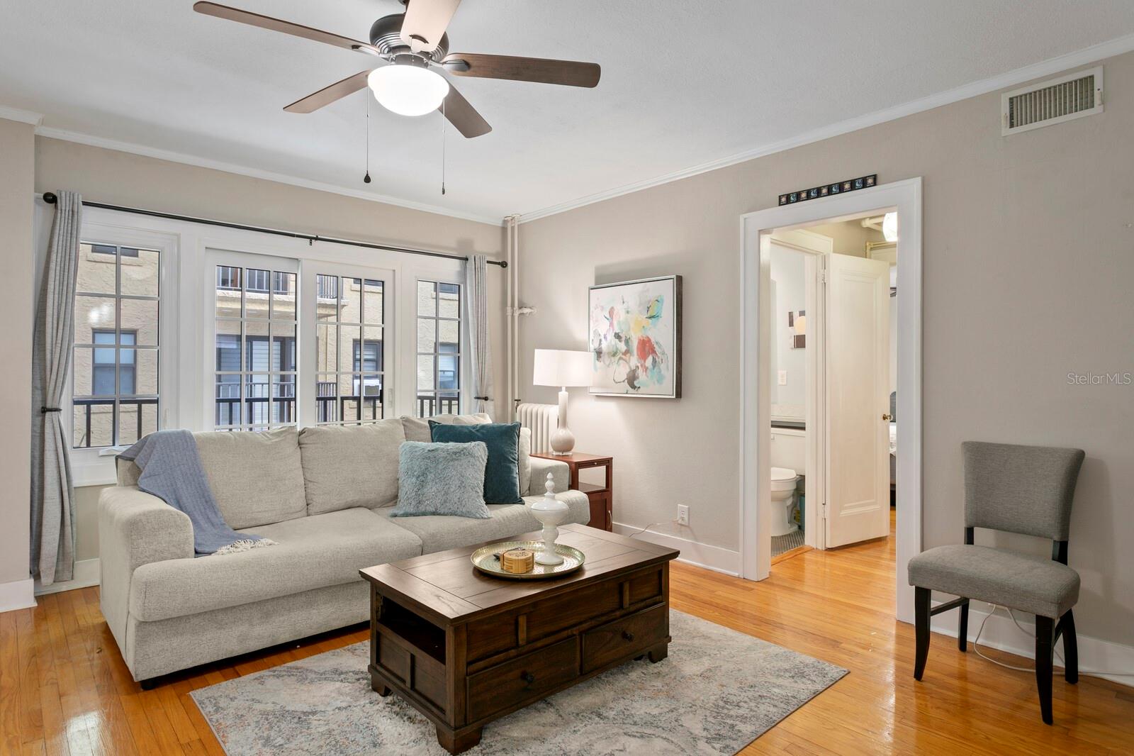 Image 6 of 33 For 130 4th Avenue N 105