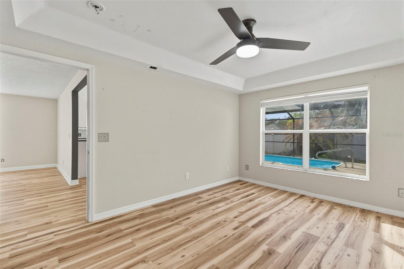 Image 12 of 42 For 512 Cape Cod Circle