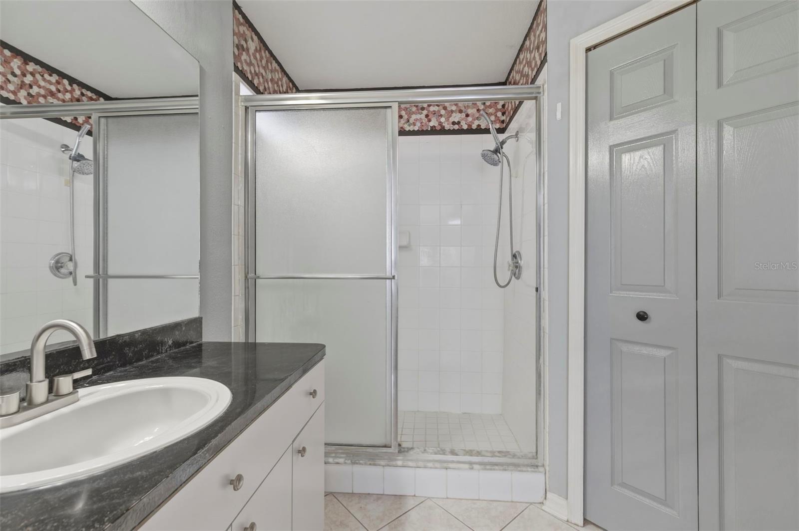 Image 15 of 42 For 512 Cape Cod Circle