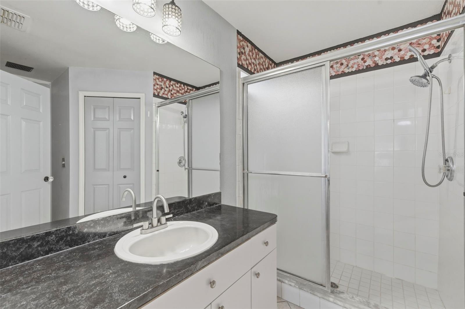 Image 16 of 42 For 512 Cape Cod Circle