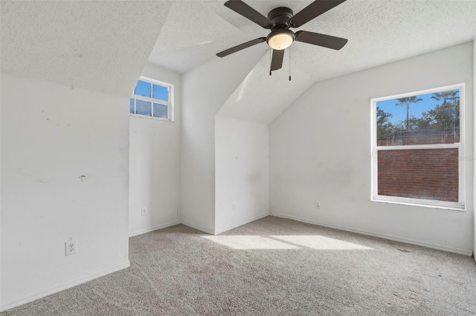 Image 20 of 42 For 512 Cape Cod Circle