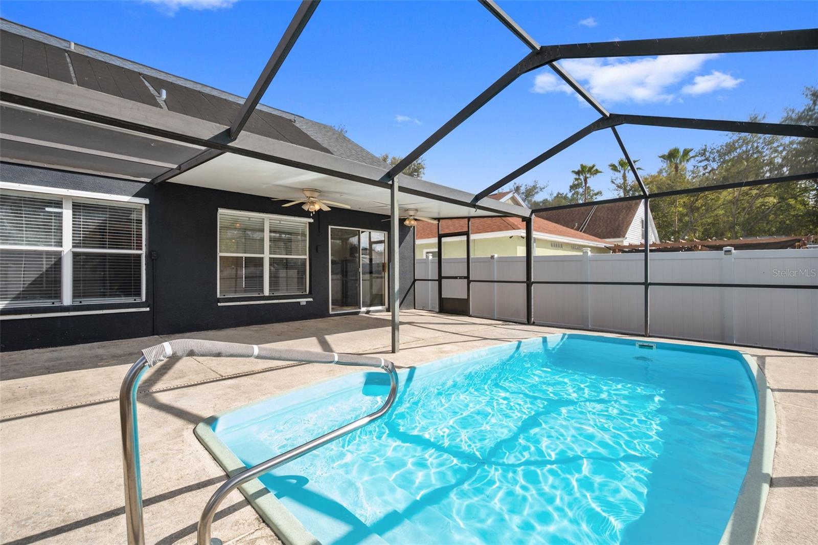 Image 30 of 42 For 512 Cape Cod Circle