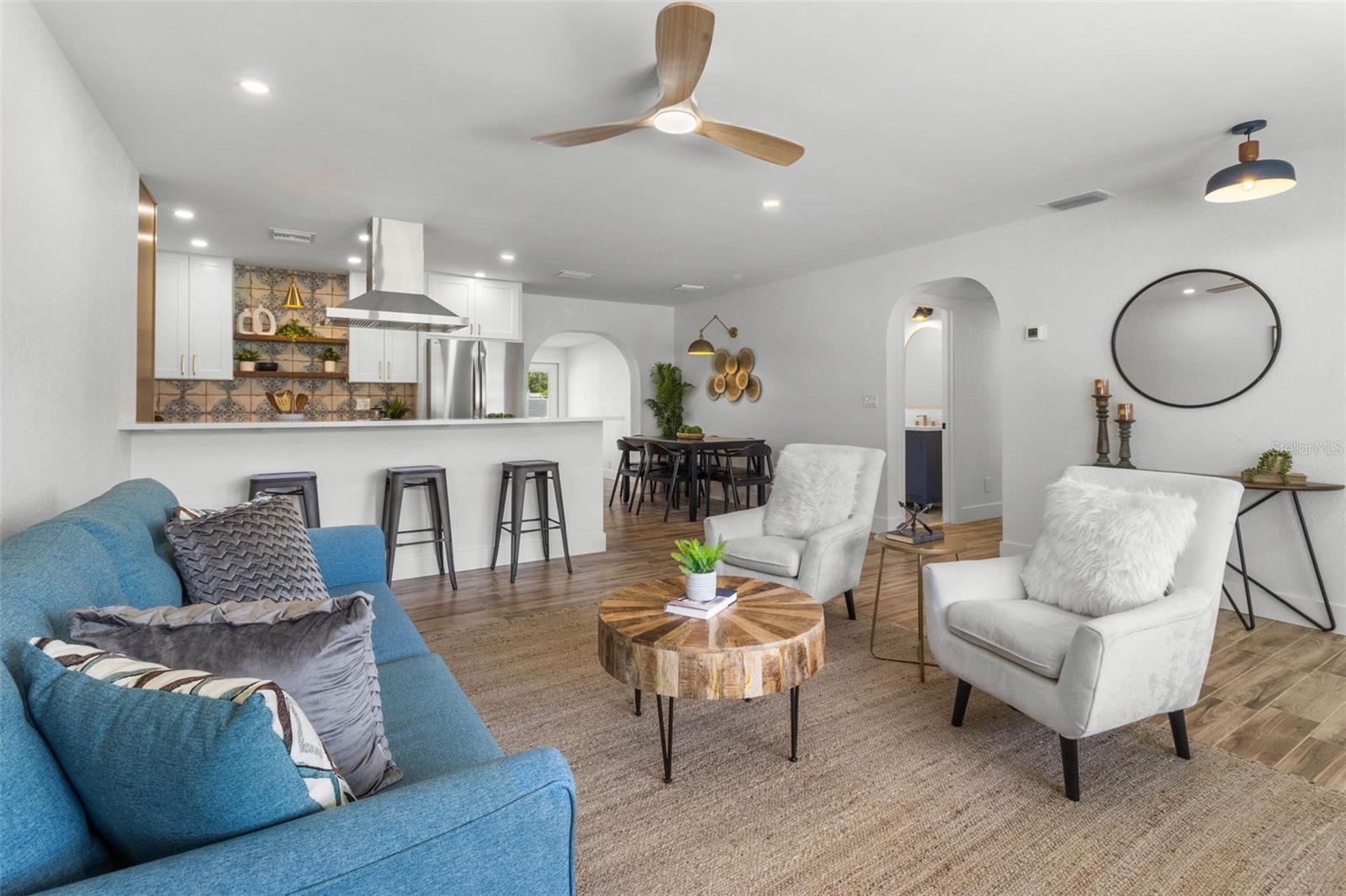 Details for 3621 Searobin Drive Se, ST PETERSBURG, FL 33705