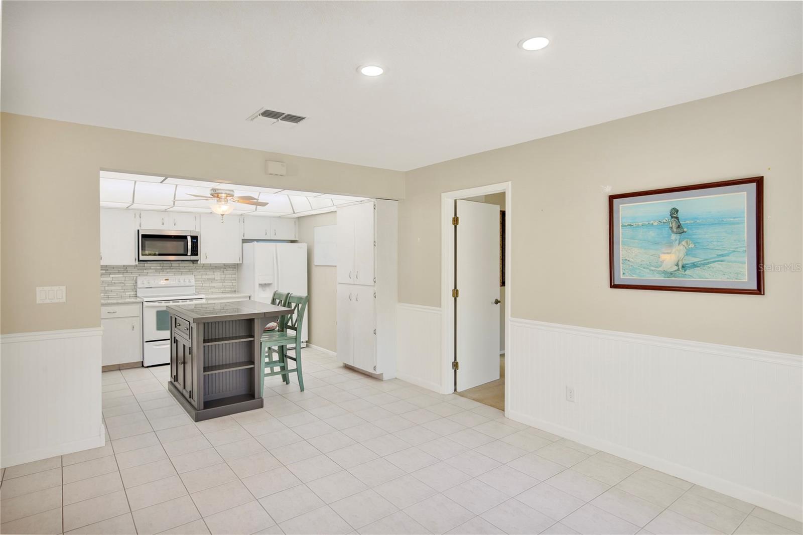 Image 24 of 51 For 2217 Sequoia Drive