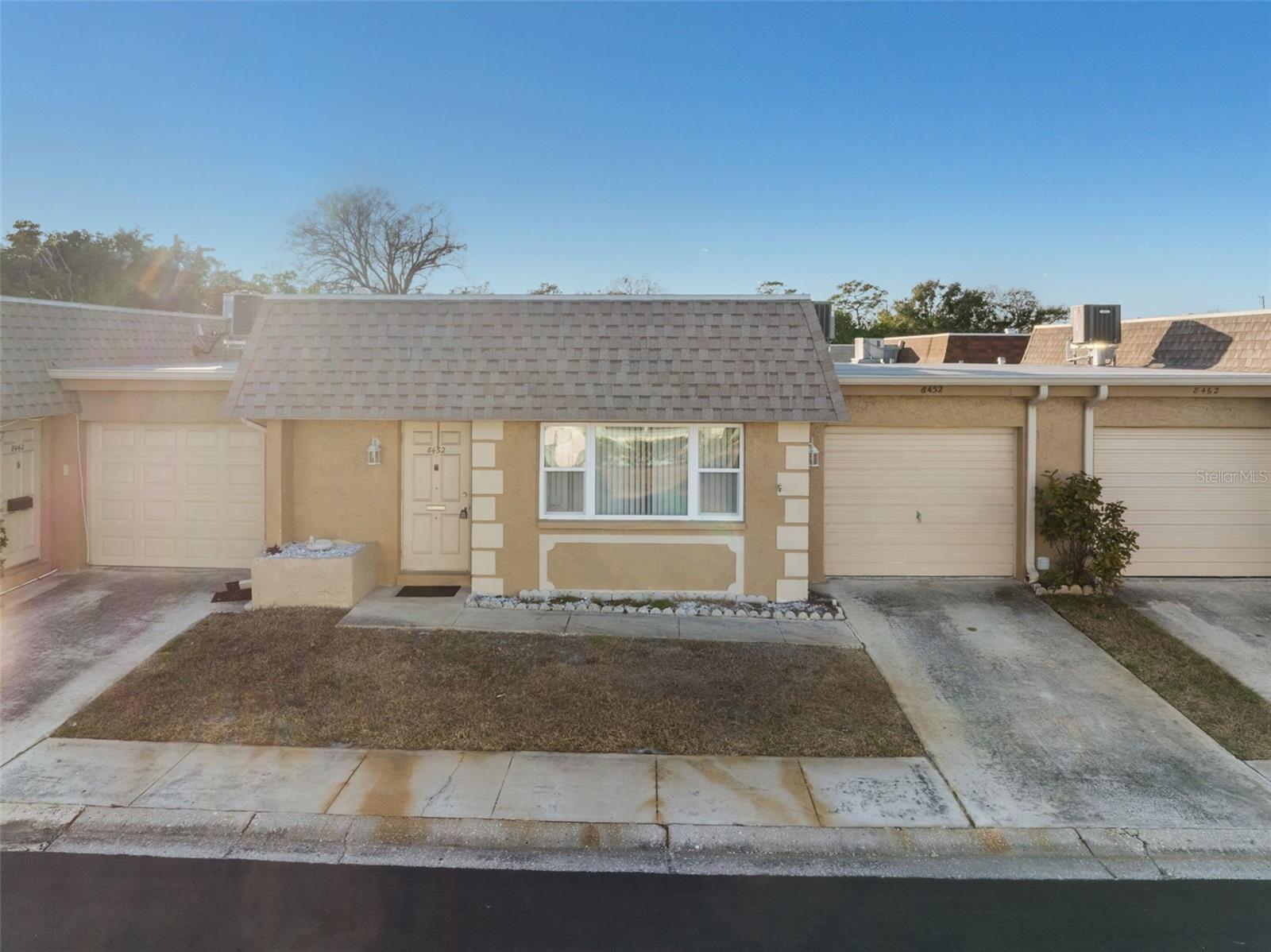 Image 2 of 32 For 8452 Phillip N 8452