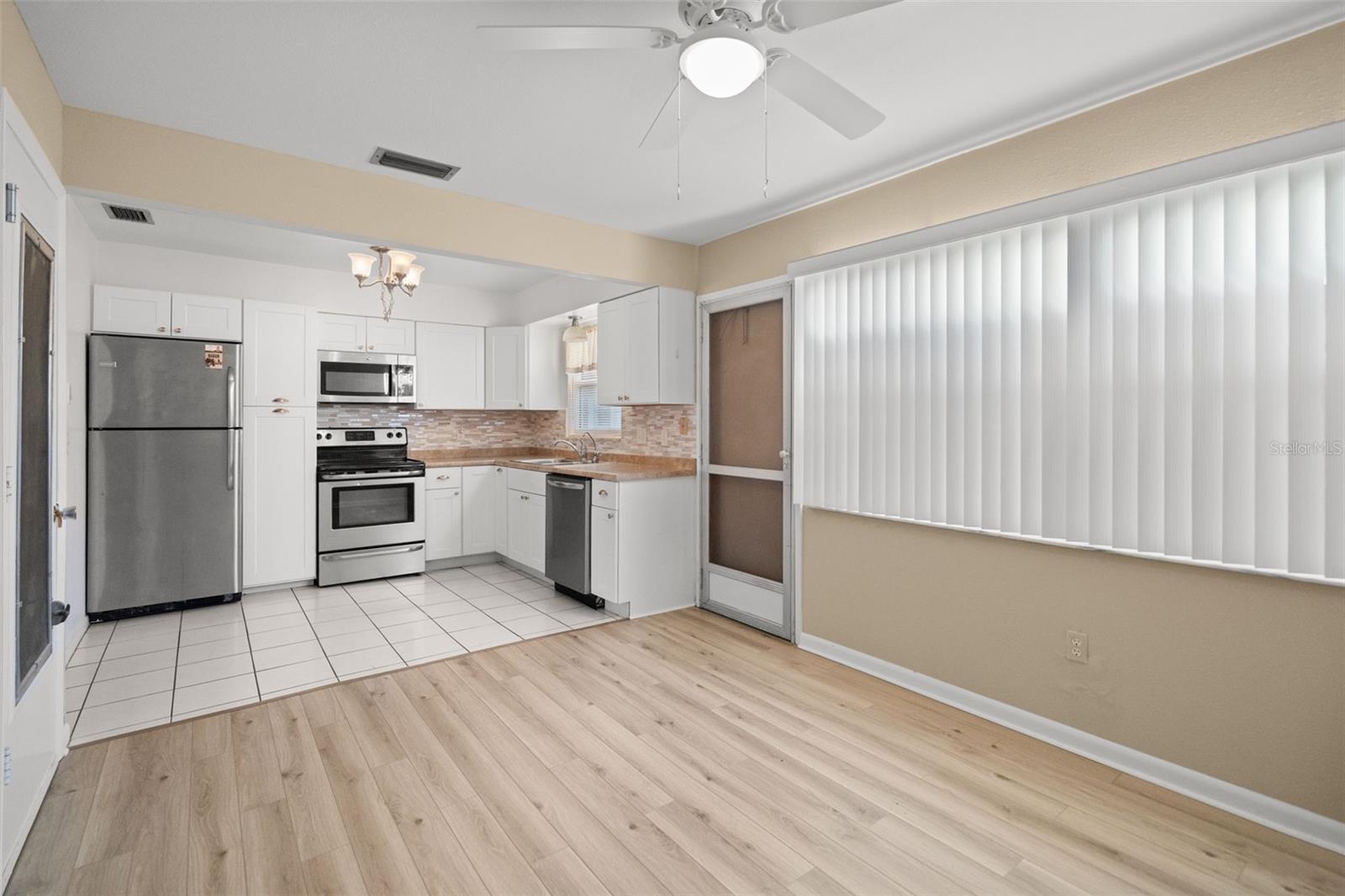 Image 20 of 32 For 8452 Phillip N 8452