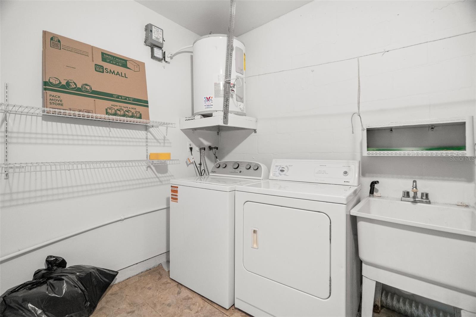 Image 26 of 32 For 8452 Phillip N 8452