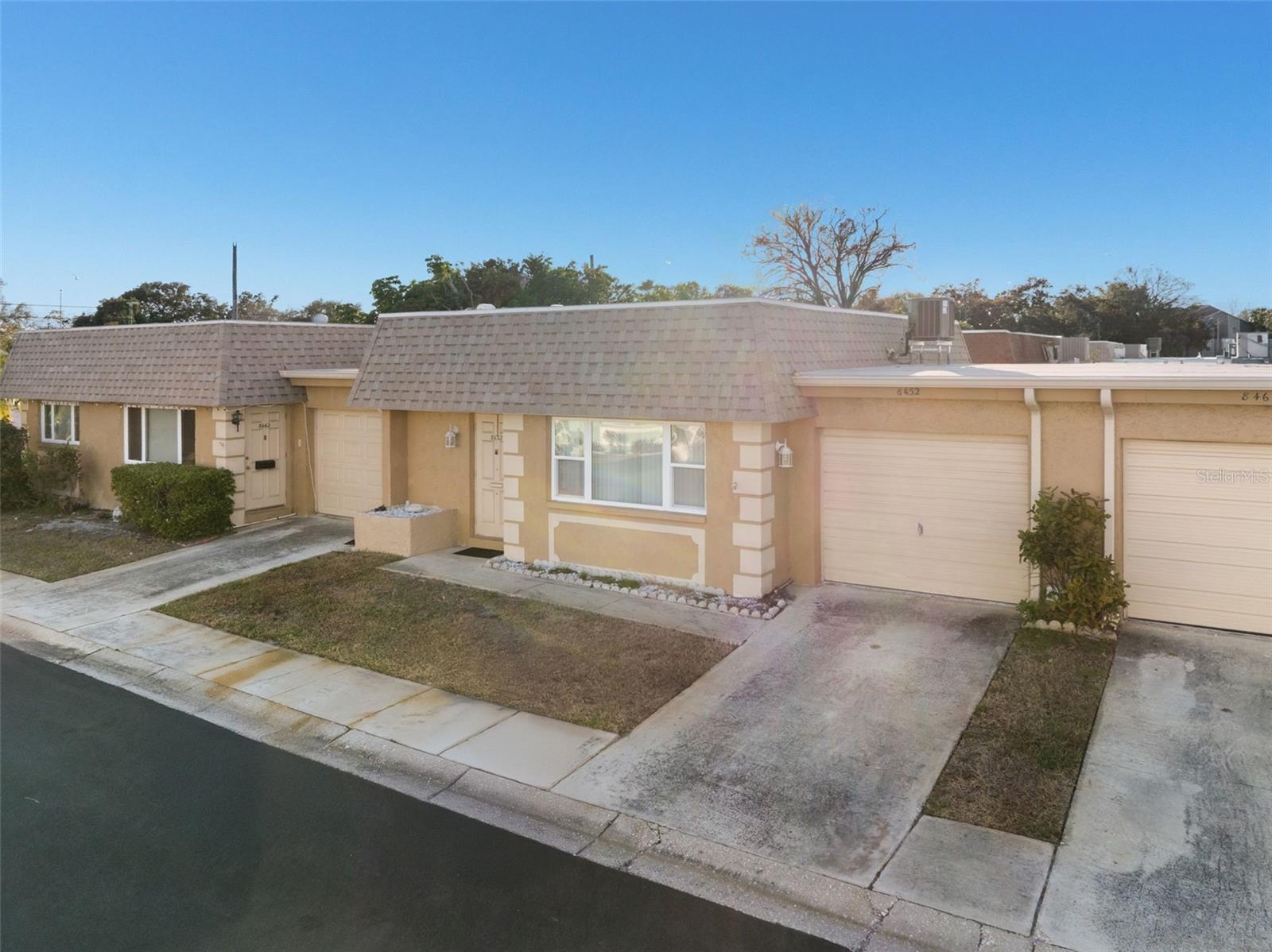 Image 3 of 32 For 8452 Phillip N 8452