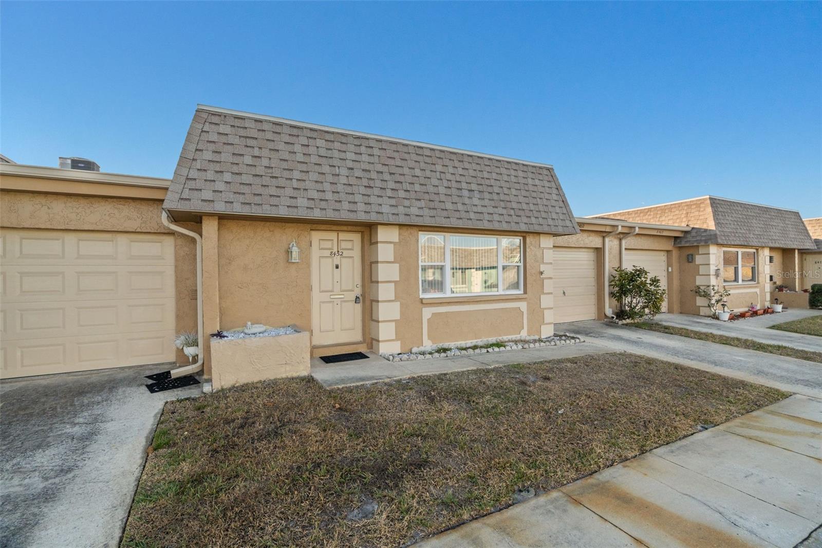 Image 30 of 32 For 8452 Phillip N 8452