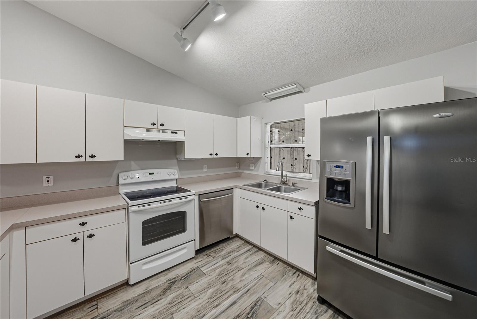 Image 17 of 46 For 4752 Timber Way