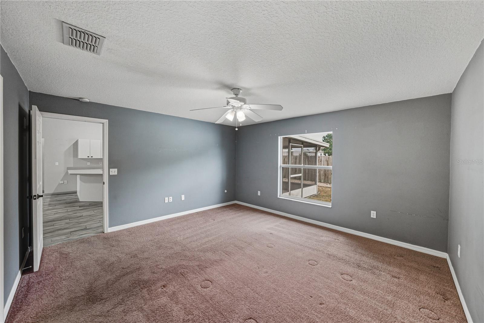 Image 26 of 46 For 4752 Timber Way