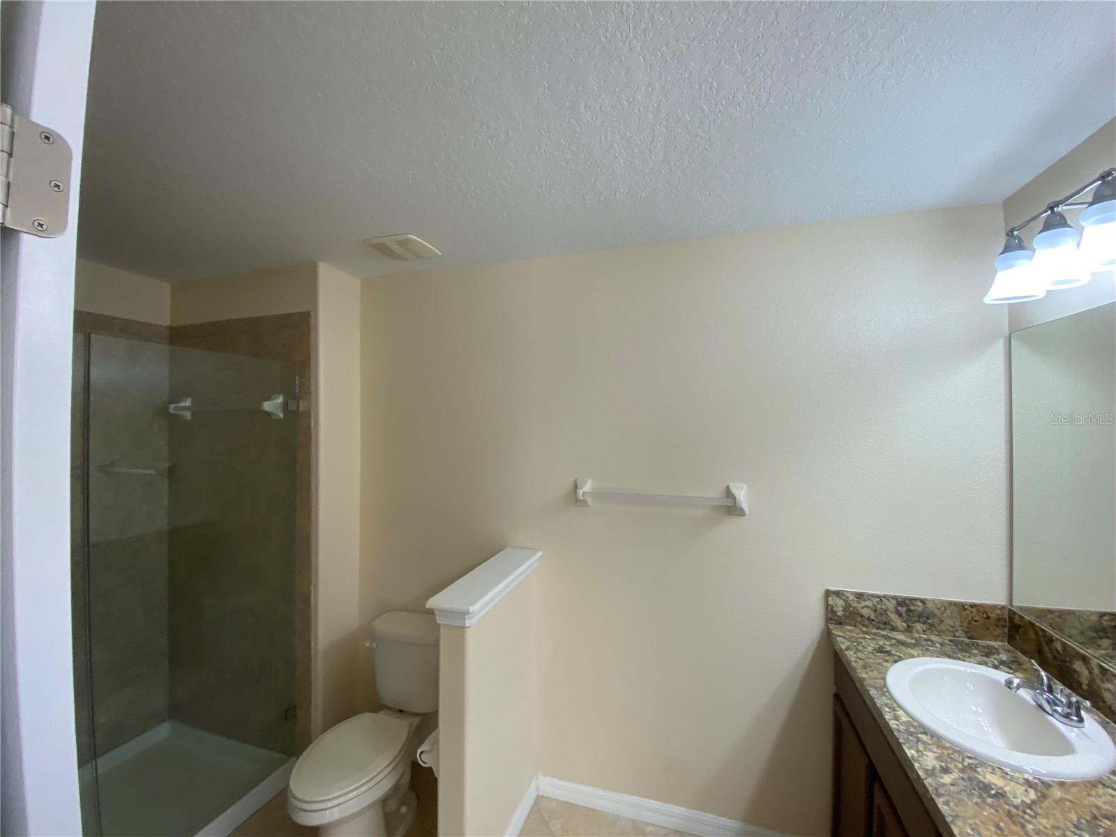 Image 21 of 30 For 11903 Greengate Drive