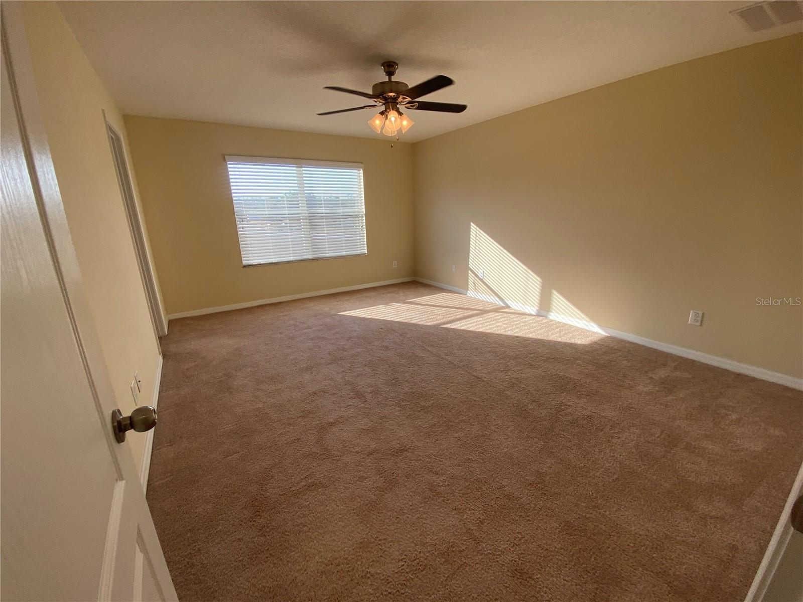 Image 23 of 30 For 11903 Greengate Drive