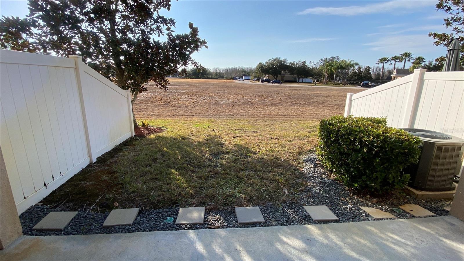 Image 8 of 30 For 11903 Greengate Drive